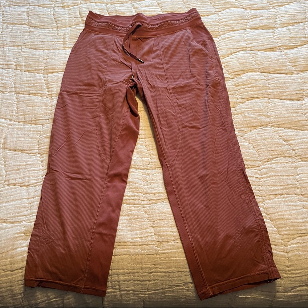 Lululemon Brown Cropped Pants 23” Inseam